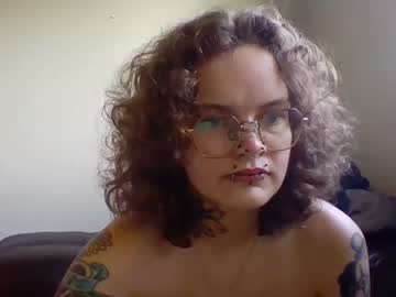 girl Close-up Pussy Web Cam Girls with lucrativelucy